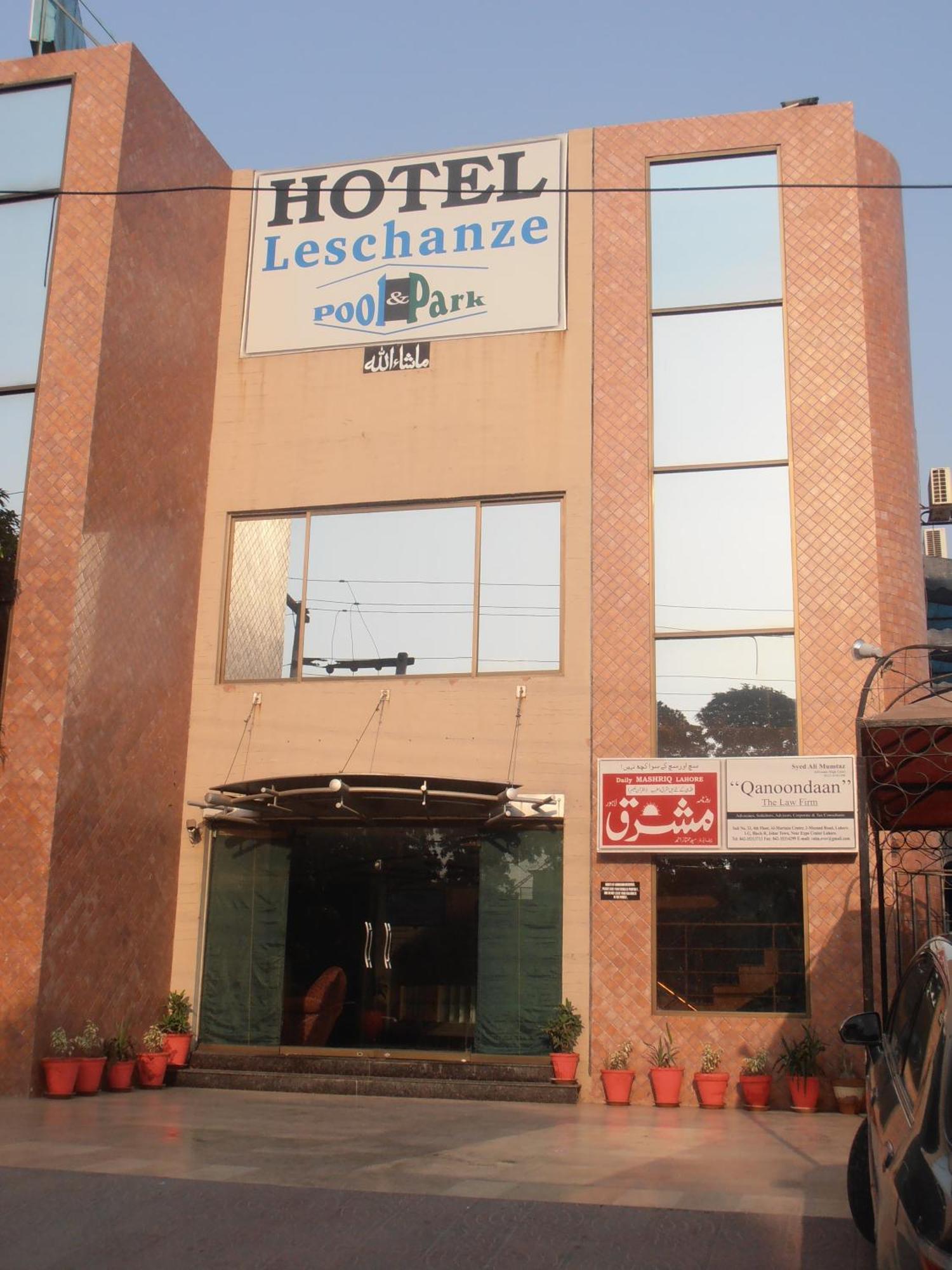 Hotel The Leschanze Lahore Kamer foto