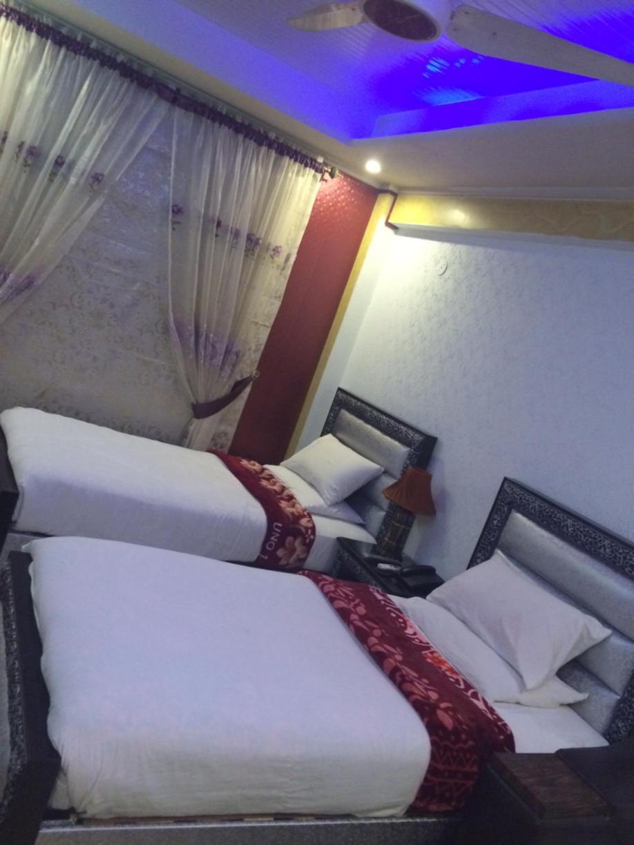 Hotel The Leschanze Lahore Buitenkant foto